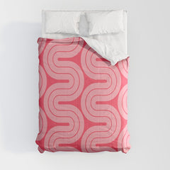 70s Throwback Wavy Stripes Pattern Comforter