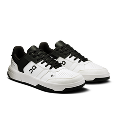On Running Women's The Roger Clubhouse Shoes - White / Black