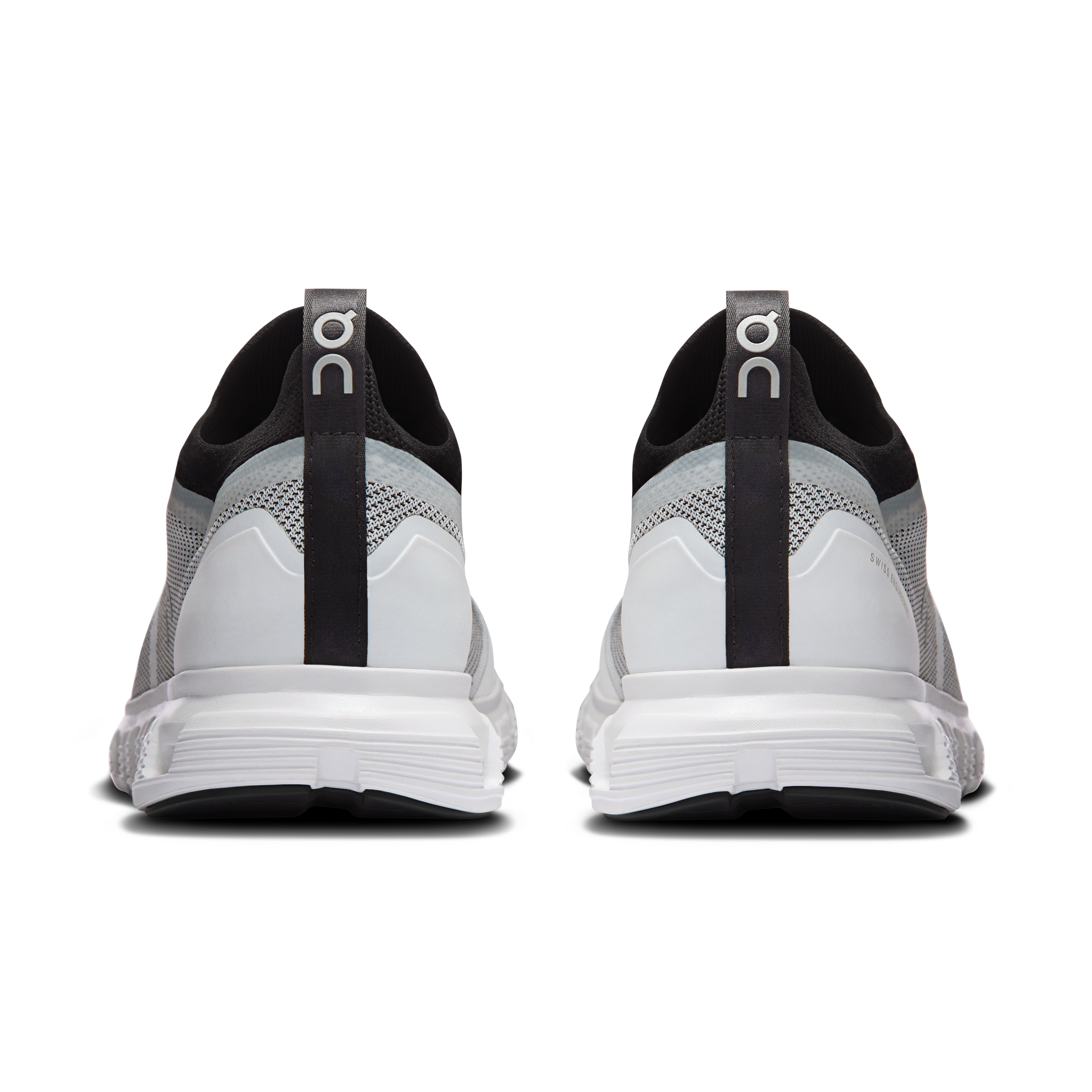 On Running Men's Cloud 6 Versa Shoes - White / Black