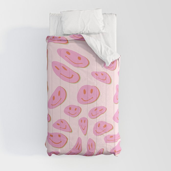 70s retro pink smiles pattern  Comforter