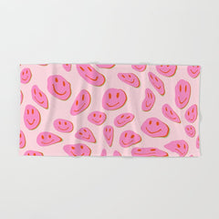 70s retro pink smiles pattern  Bath Towel