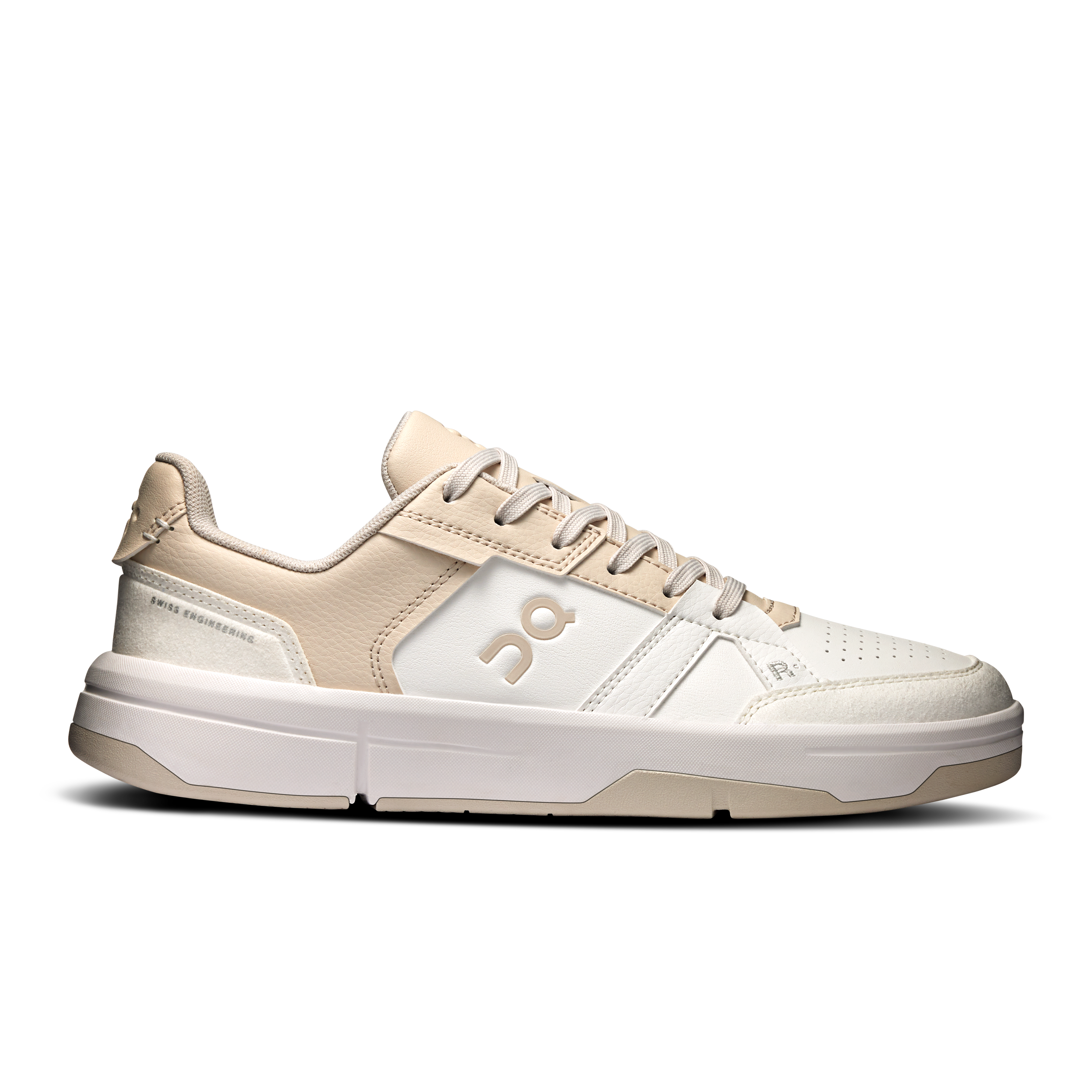On Running Women's The Roger Clubhouse Shoes - White / Pearl