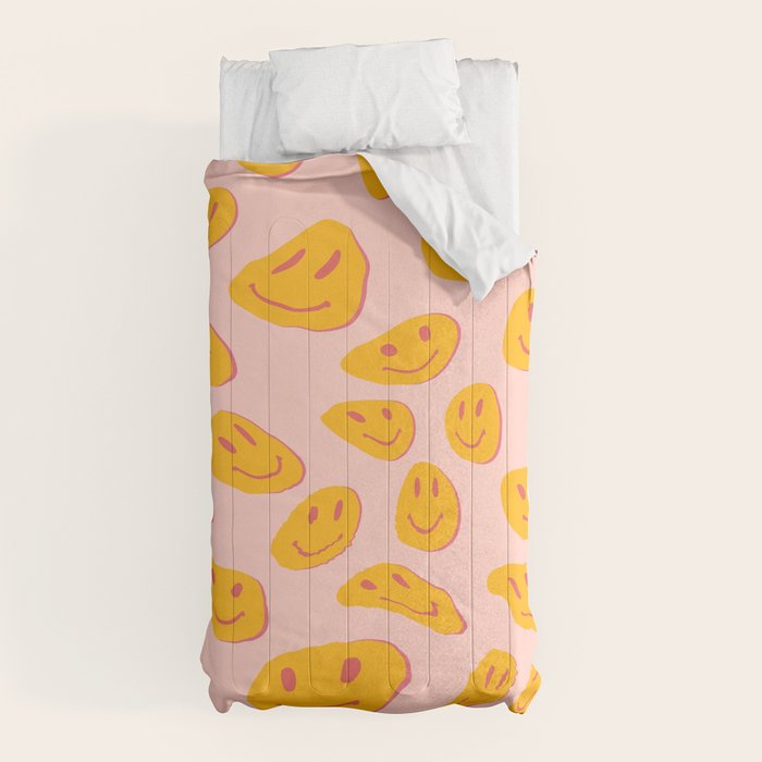 70s retro yellow smile face illustration  Comforter