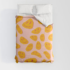 70s retro yellow smile face illustration  Comforter
