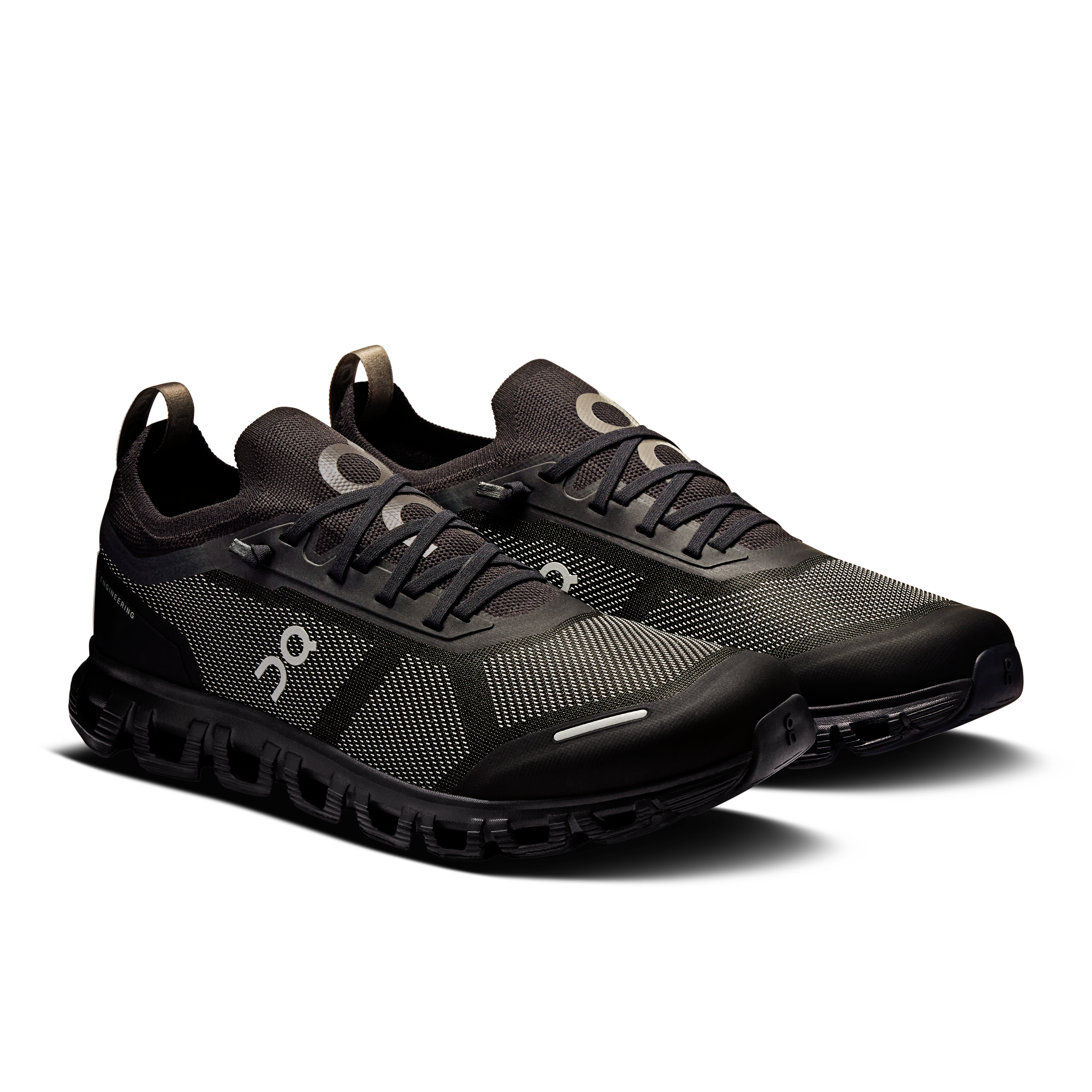 On Running Men's Cloud 6 Versa Shoes - Black / Eclipse