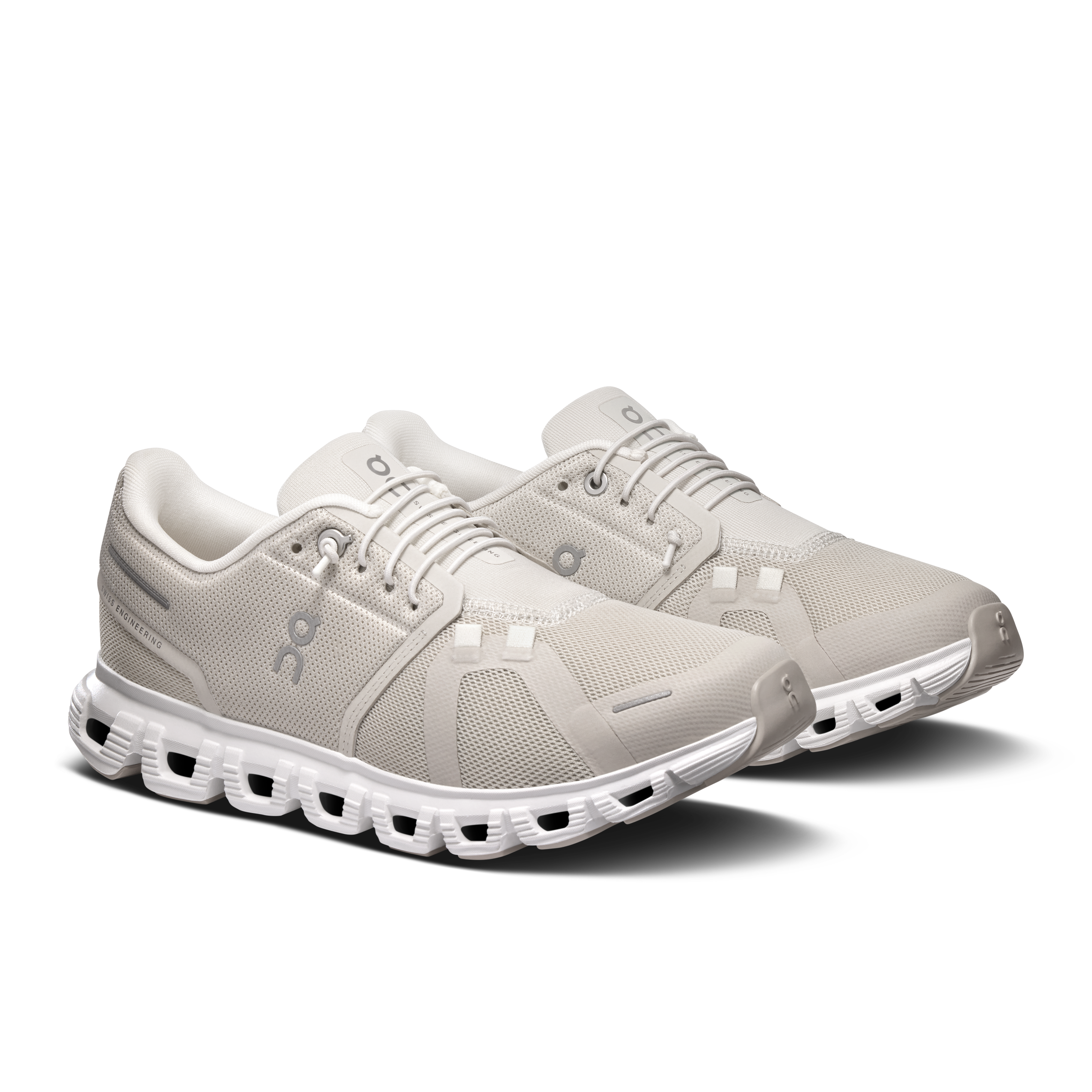 On Running Women's Cloud 6 Wide Shoes - Pearl / White