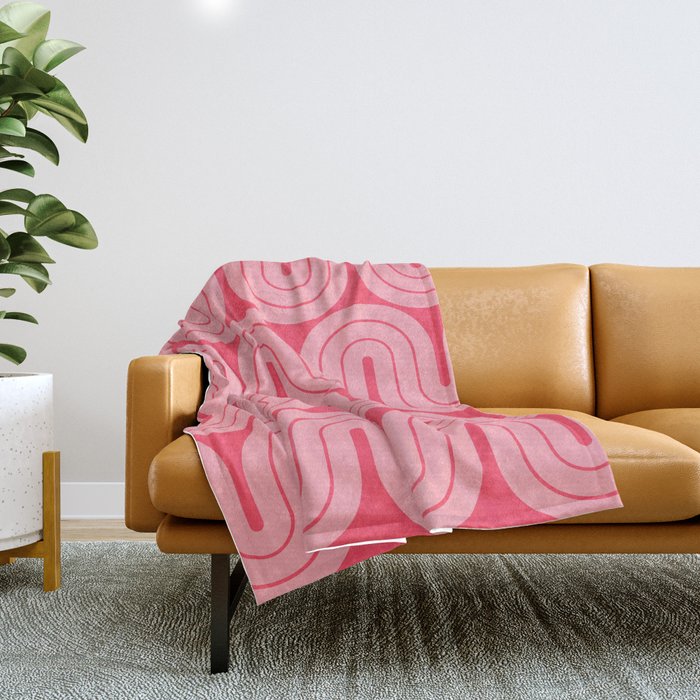 70s Throwback Wavy Stripes Pattern Throw Blanket