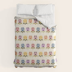70s Retro Florals Pattern with Linen Texture Comforter