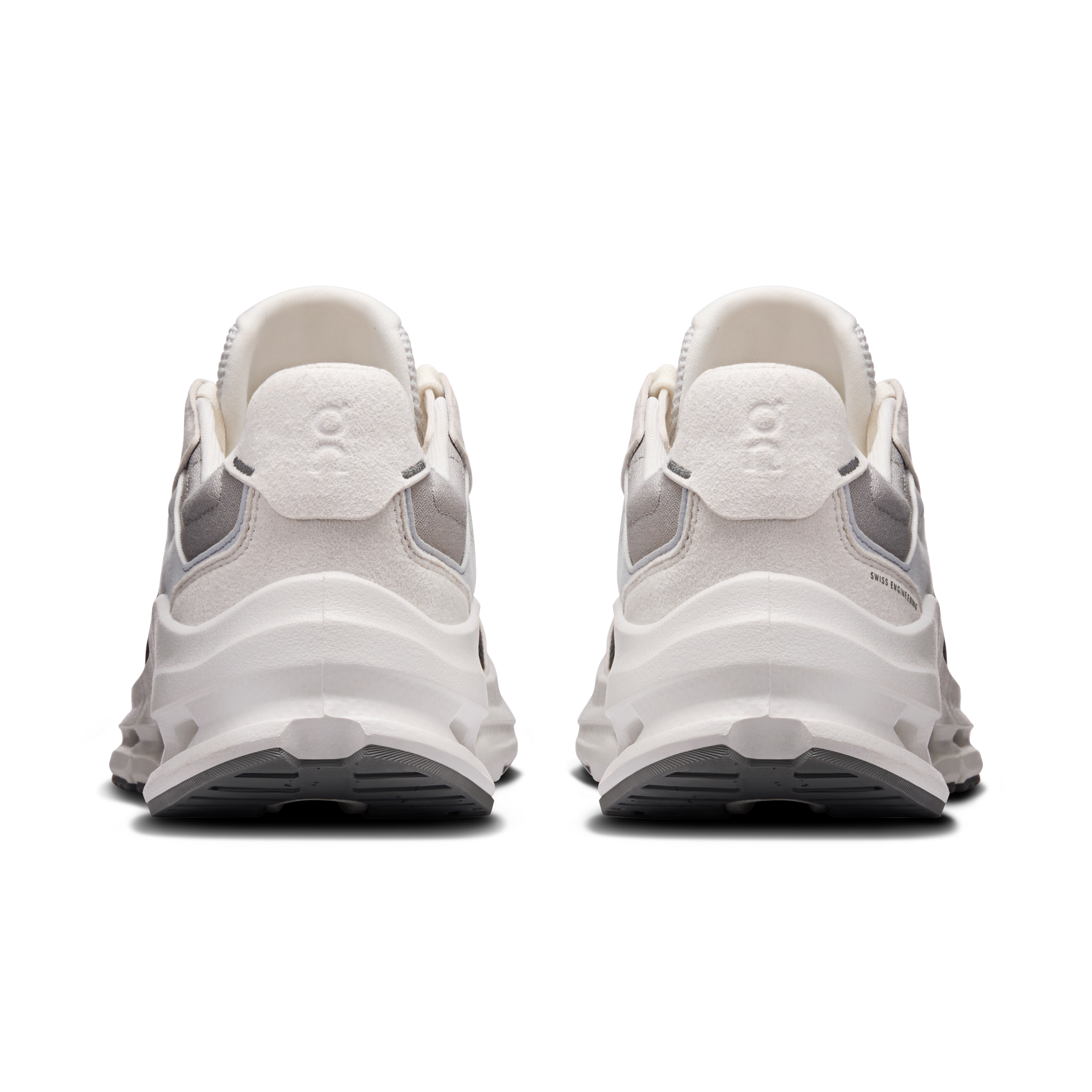On Running Women's Cloudnova Rift Shoes - Alloy / Glacier