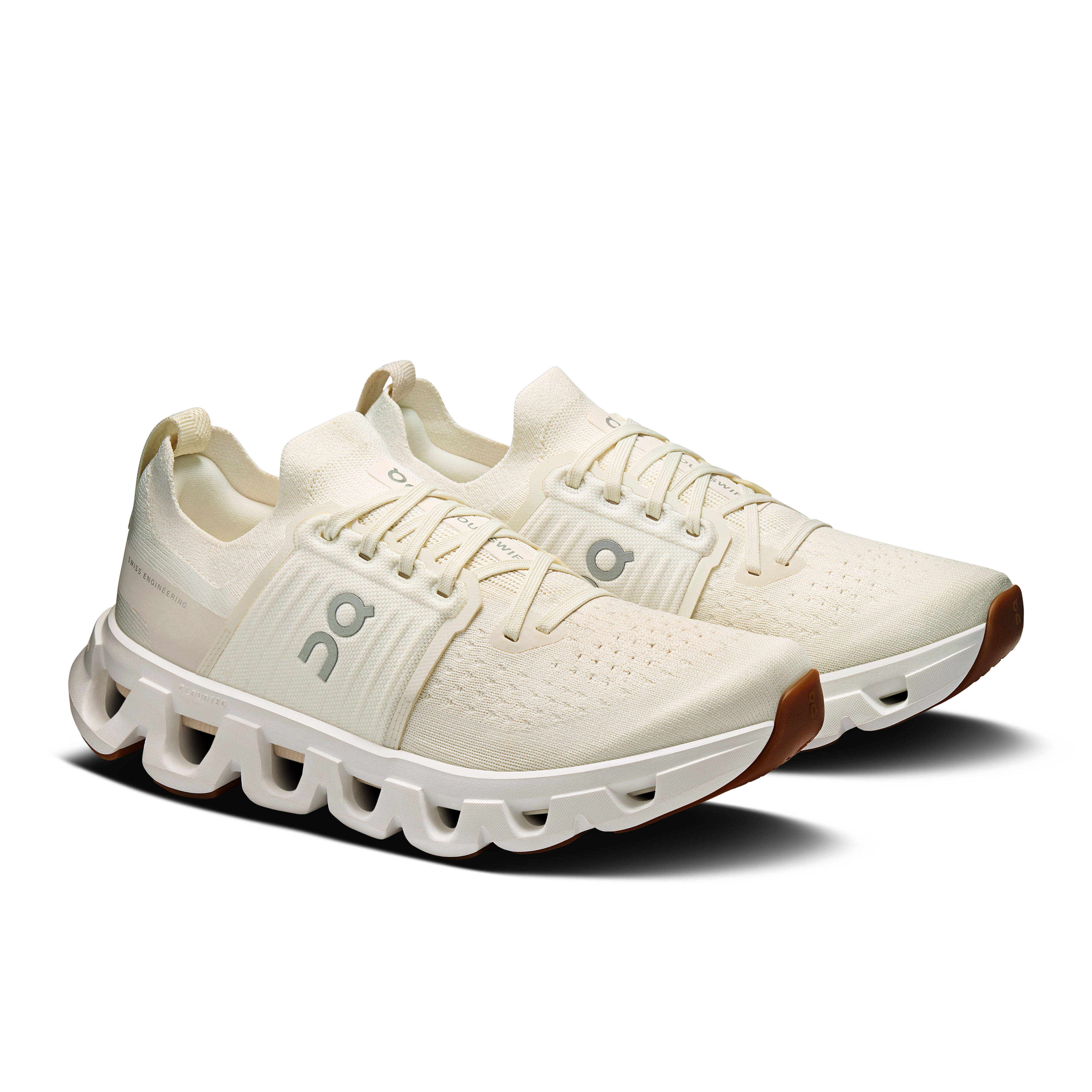 On Running Women's Cloudswift 4 Shoes - Ivory / Dew
