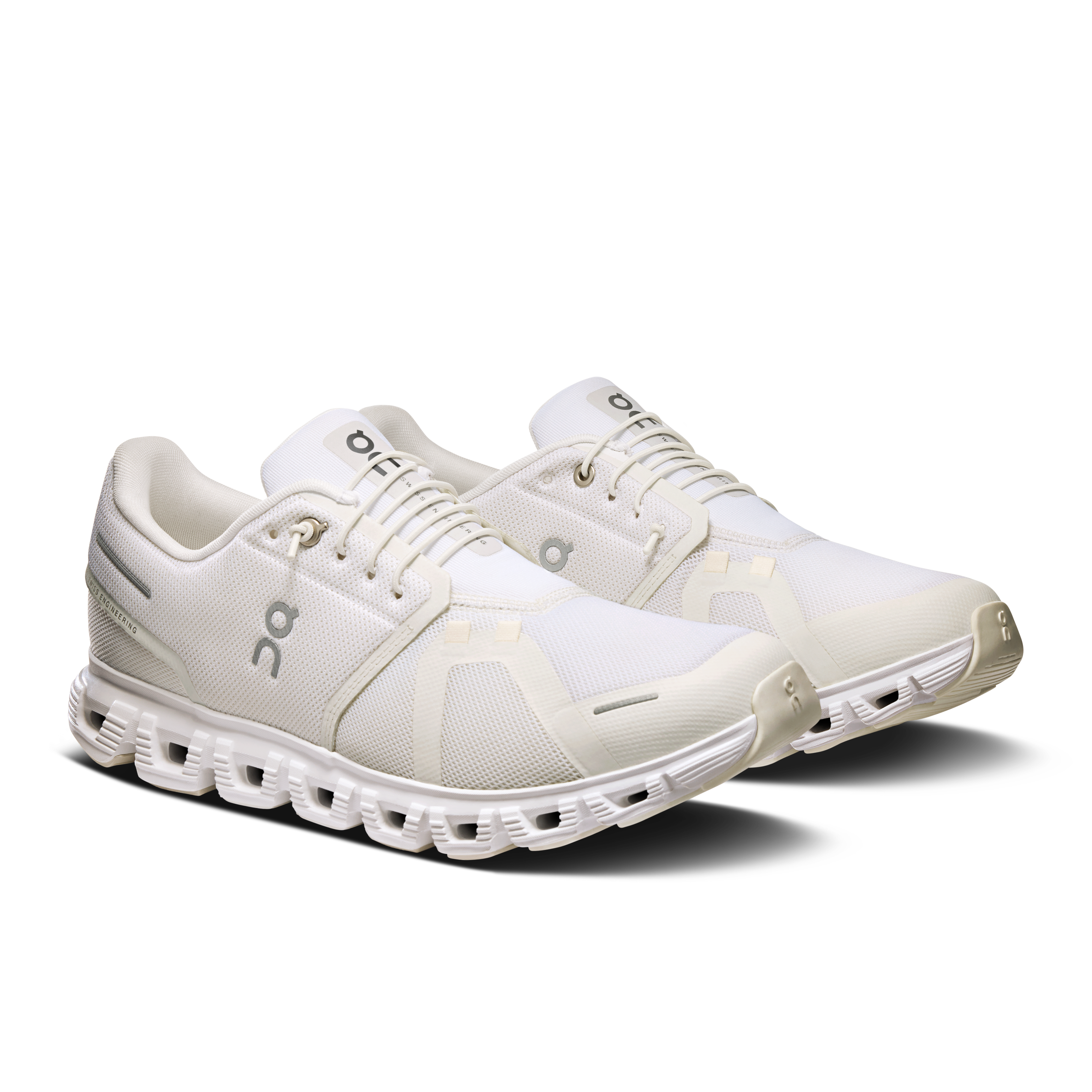 On Running Men's Cloud 6 Wide Shoes - White / White