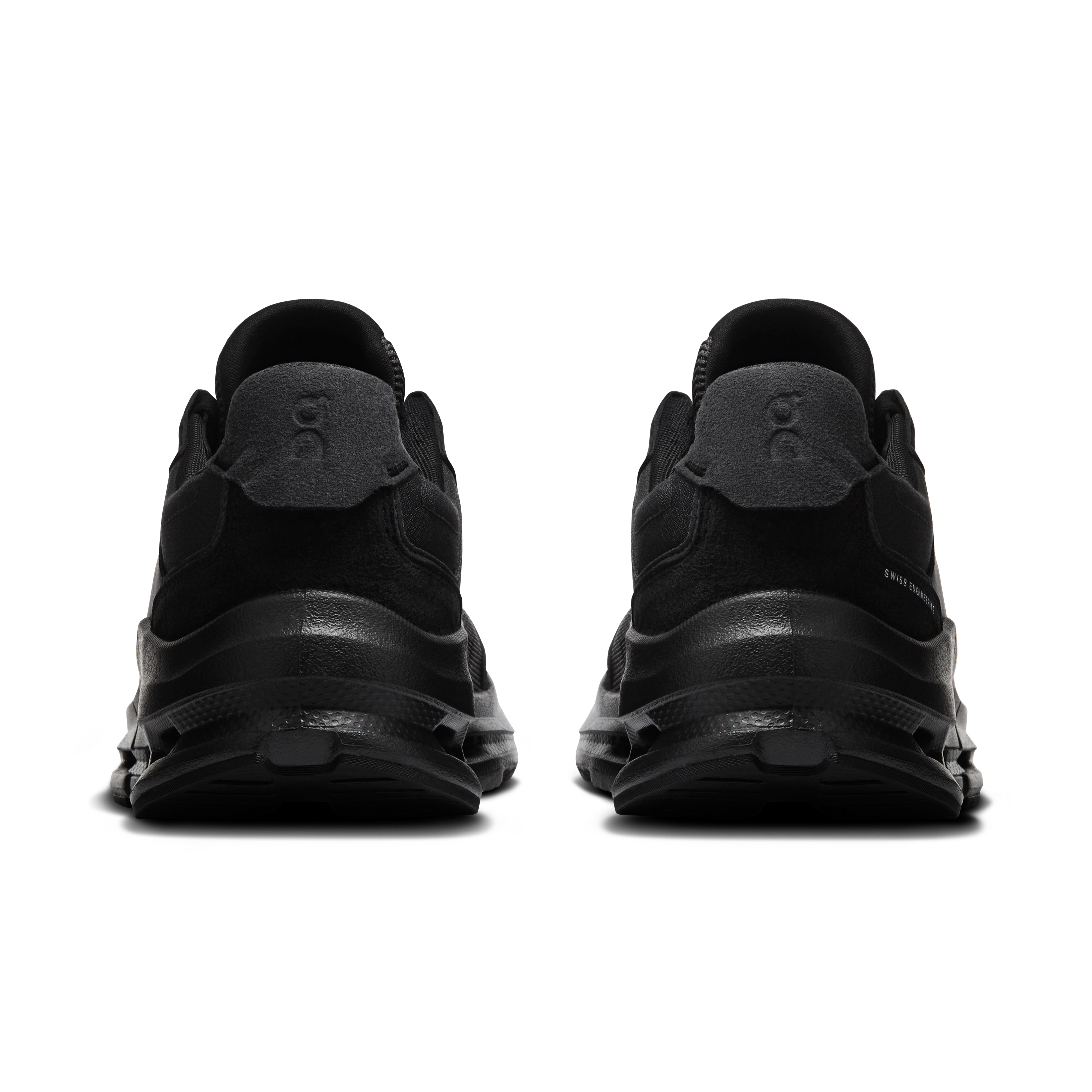 On Running Men's Cloudnova Rift Shoes - Black / Black